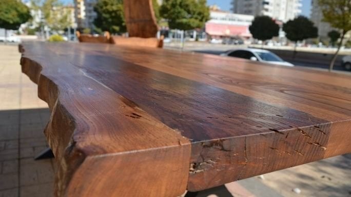 Ahşap Masayı Korumak İçin Ne Yapmalı?