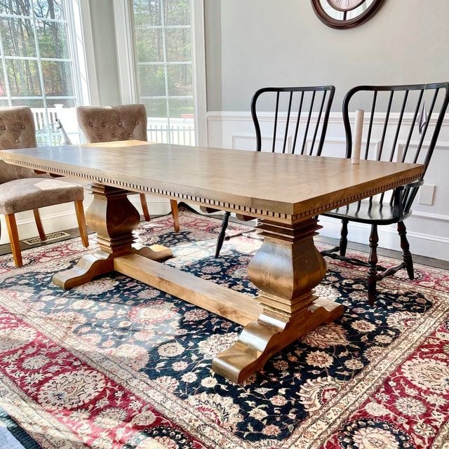 Tupelo Kütük Yemek Masası