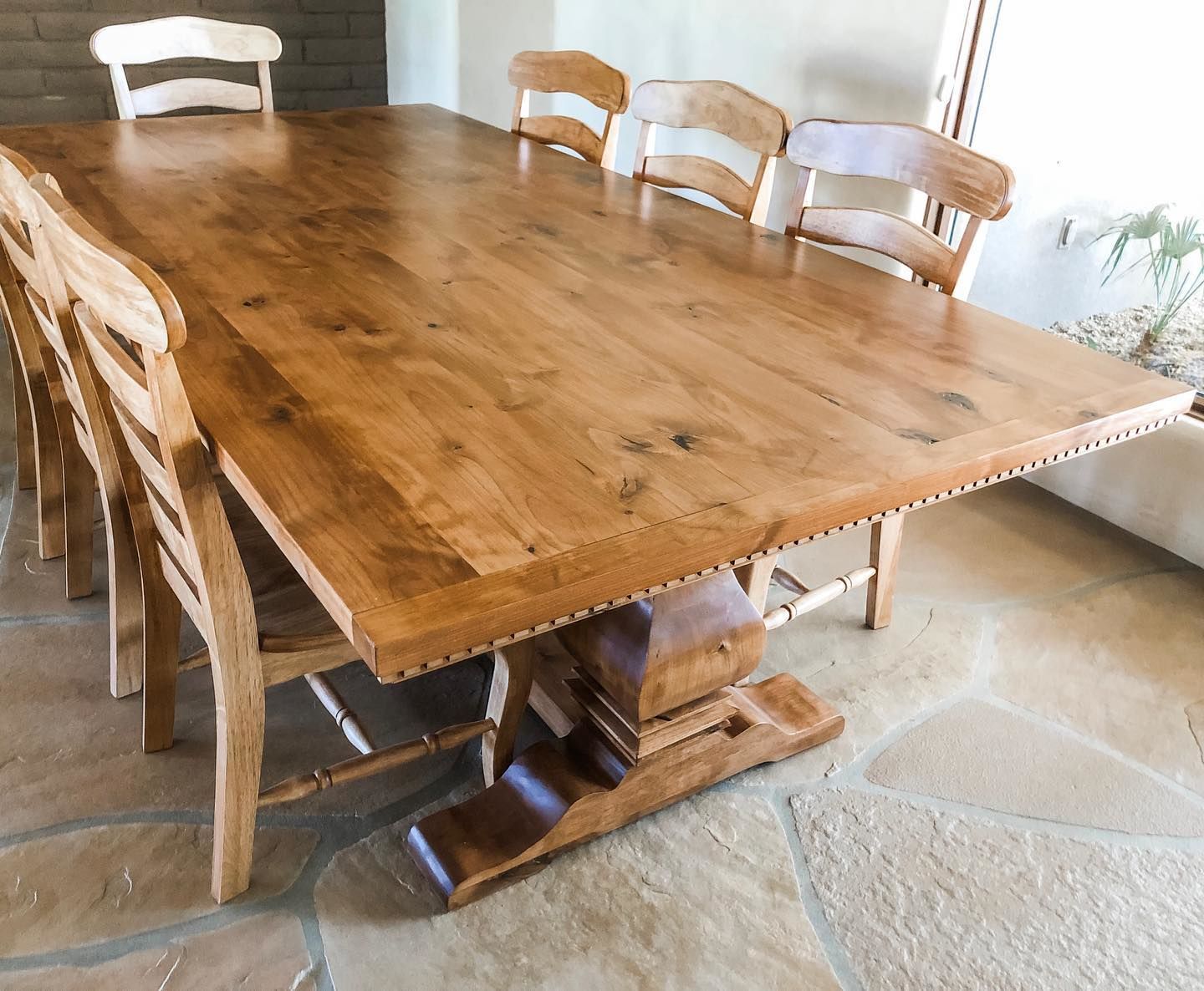 Habitat Pedestal Doğal Ağaç Masa Yemek Masası